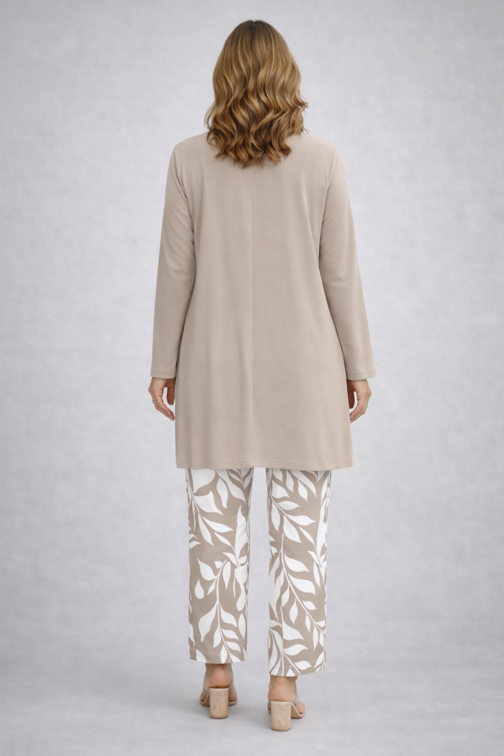 Jeryl three-piece co-ord set in cream – photo 2