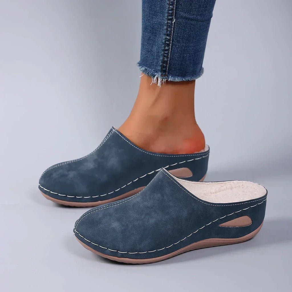 Élise slip-on slippers side view