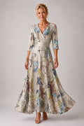 Julie | Floral Dress with 3/4 Sleeves